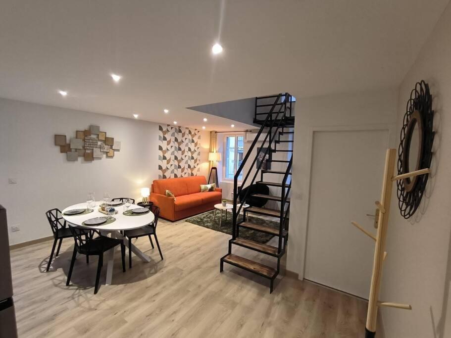 Appartamento T2 -55M2- Elegant Et Chaleureux Montbrison Esterno foto